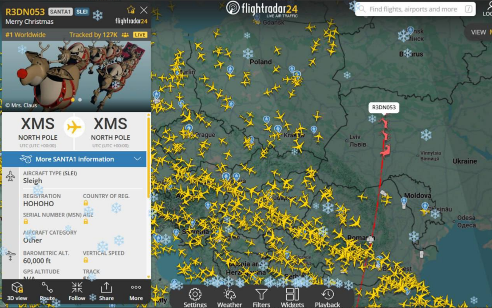 Санта з’явився в небі над Україною. ВІДЕО